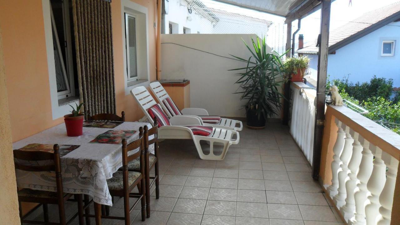 Apartment Sali 8153B Esterno foto